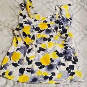 Cute Banana Republic top size XL